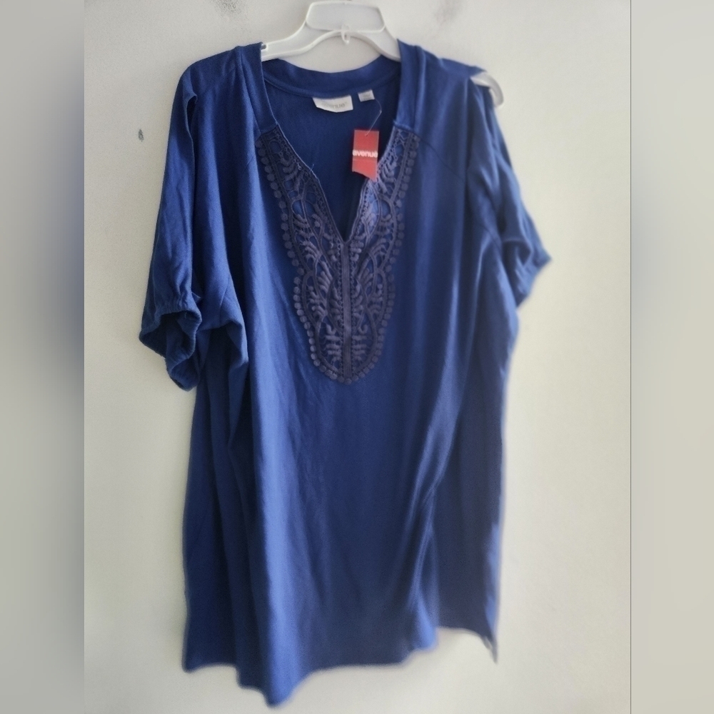 NWT Avenue Blue Crochet Detail V-Neck Cotton Cold Shoulder Sleeve Top size 22/24